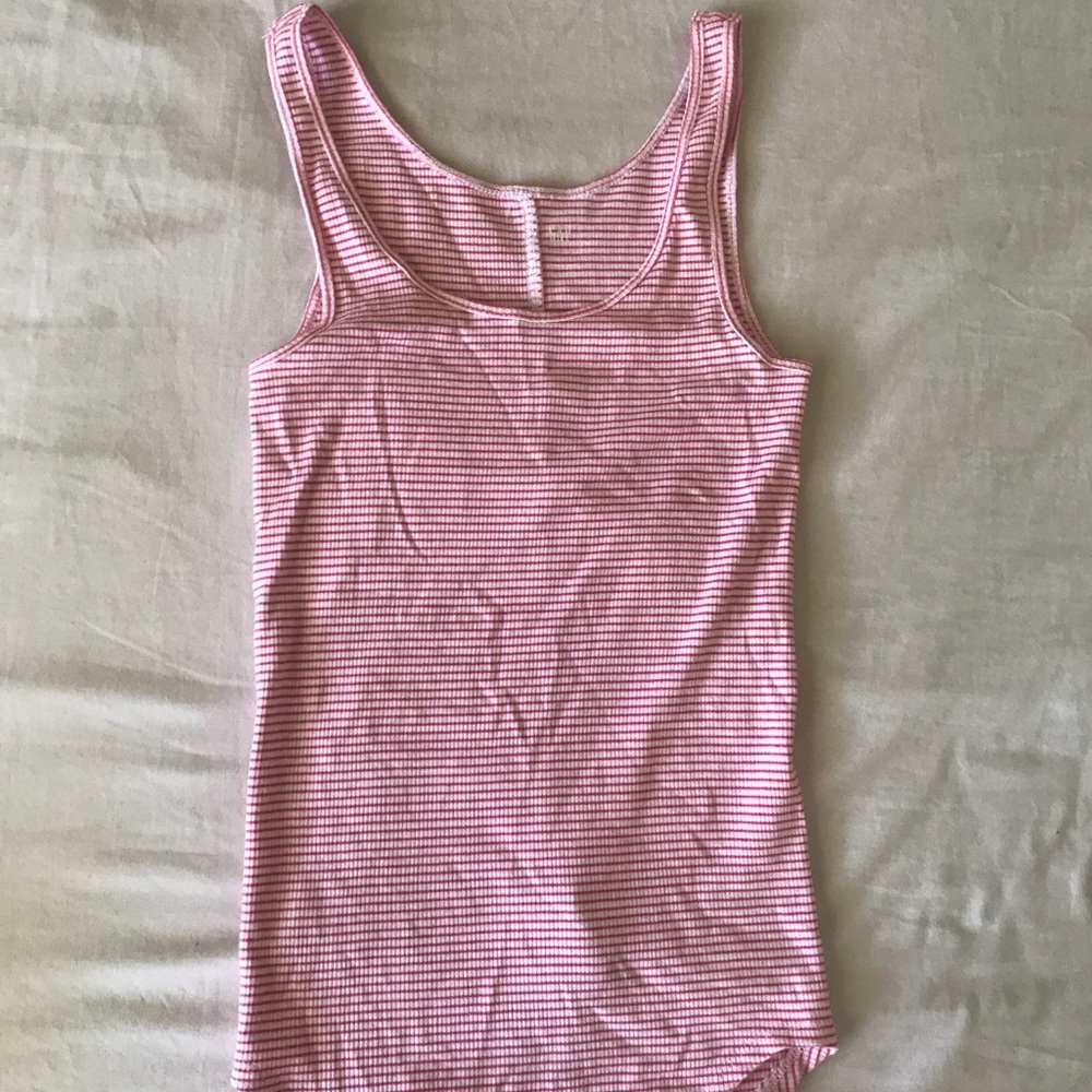 Gap tank top